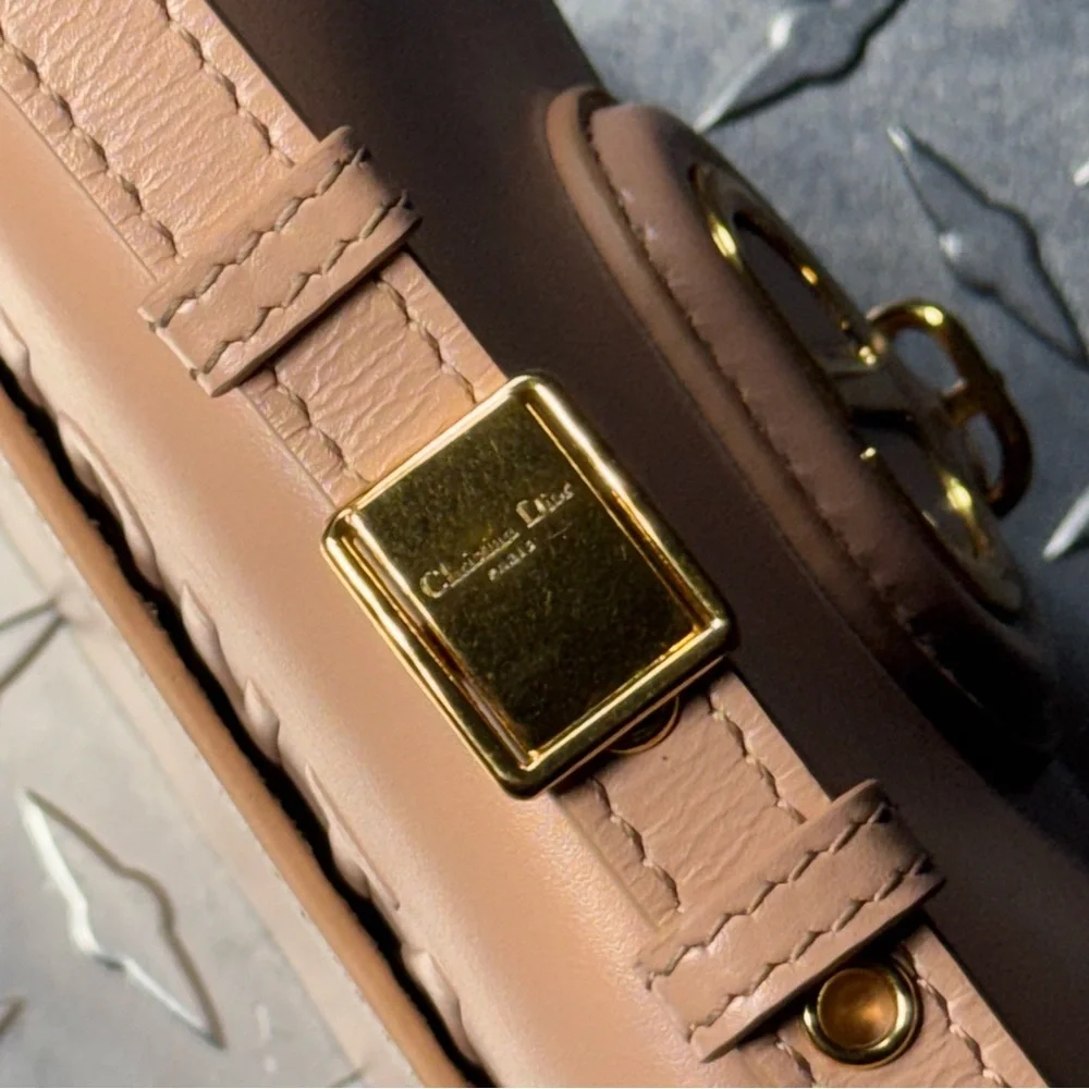 Dior Leather Bobby East West Flap Bag in Rose Peach - Picture 10 of 10